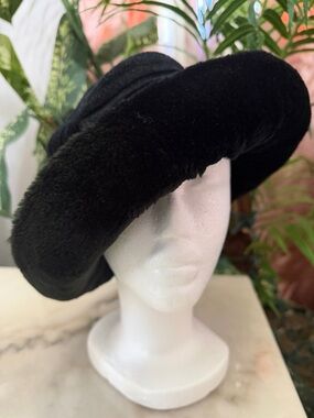 Fur Bucket Black Vintage Hat